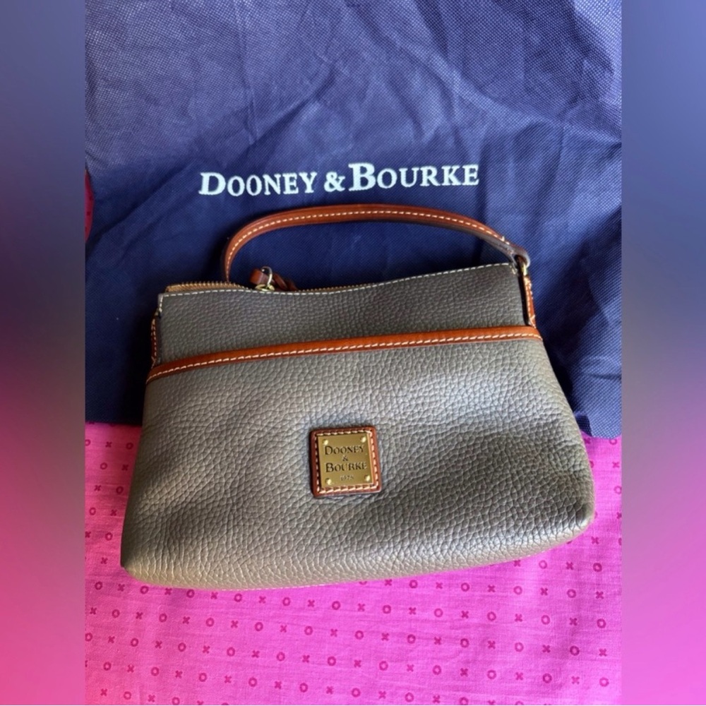 Dooney & Bourke Women’s Elephant Gray Brown Pebble Grain Crossbody